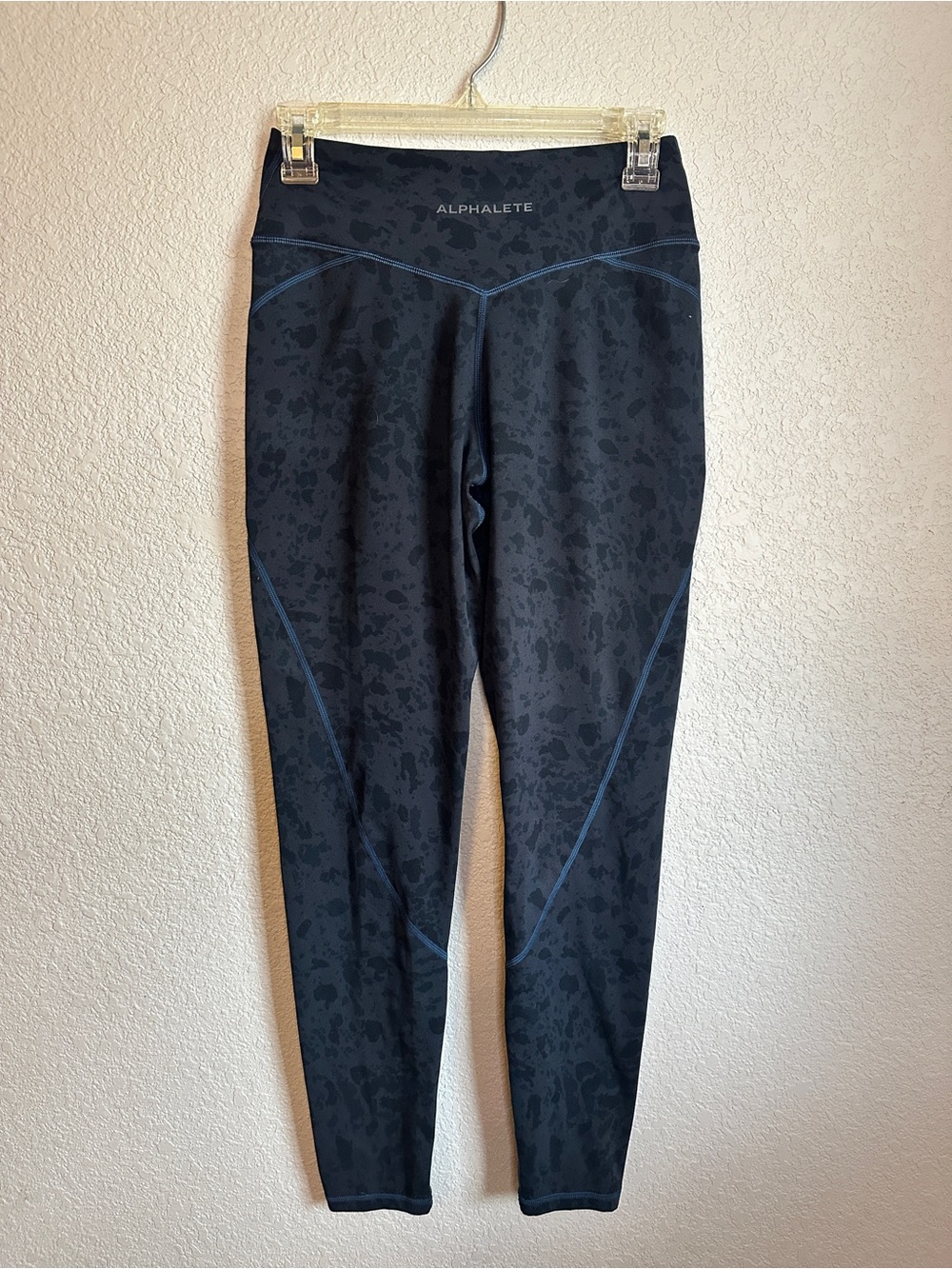 Alphalete Womens Printed Leggings